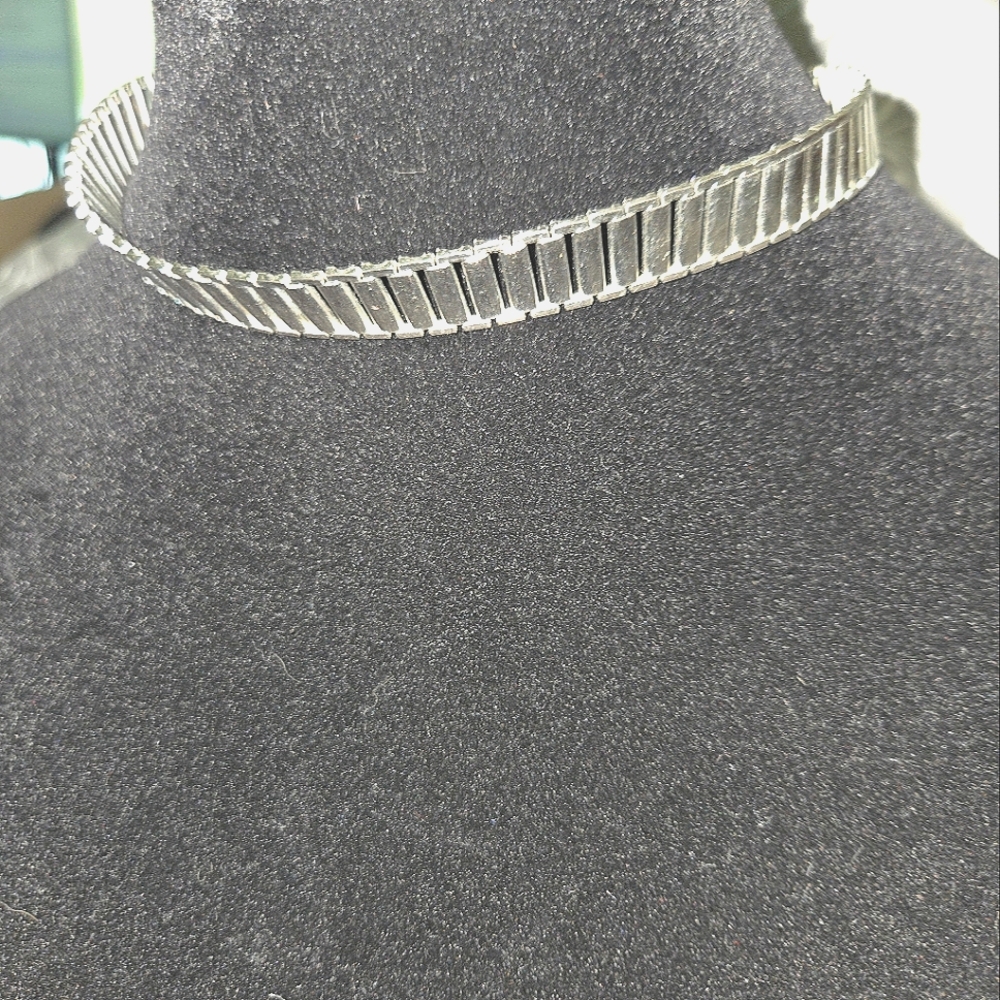 Source Unknown Silver Geometric Necklace